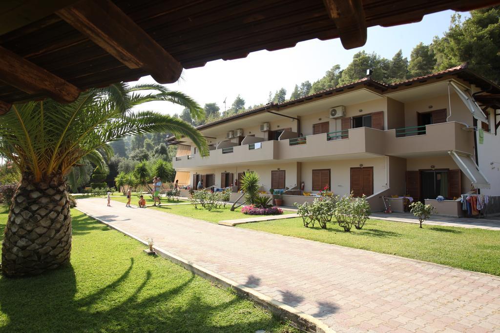 Elena Apartments & Studios Вурвуру Екстериор снимка