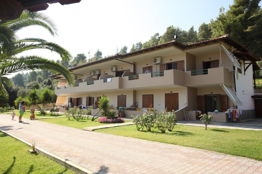 Elena Apartments & Studios Вурвуру Екстериор снимка