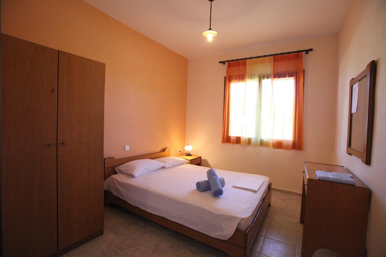 Elena Apartments & Studios Вурвуру Екстериор снимка