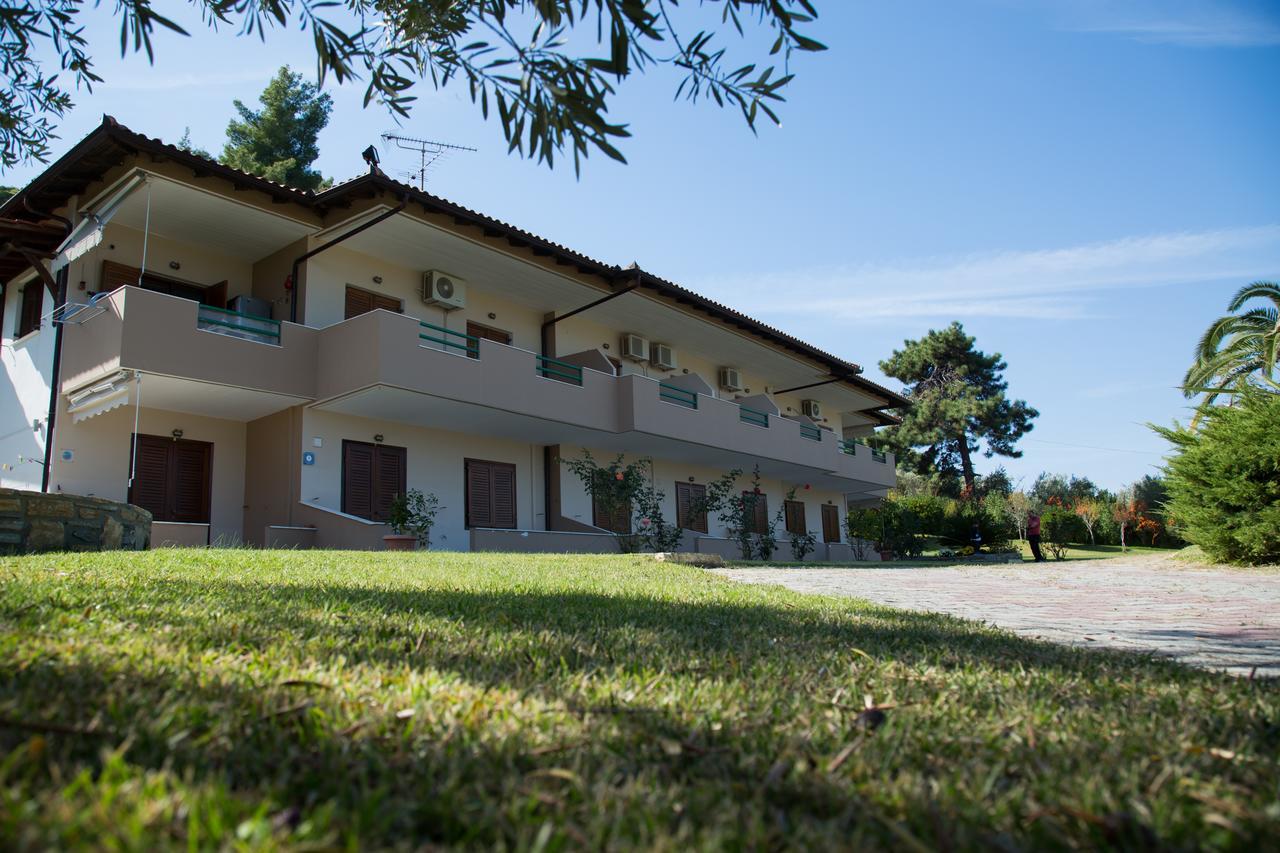 Elena Apartments & Studios Вурвуру Екстериор снимка