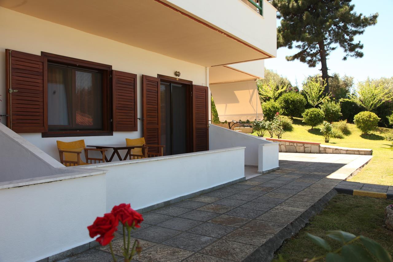 Elena Apartments & Studios Вурвуру Екстериор снимка