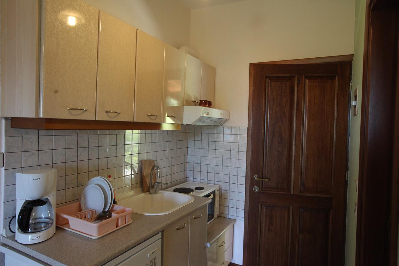 Elena Apartments & Studios Вурвуру Екстериор снимка